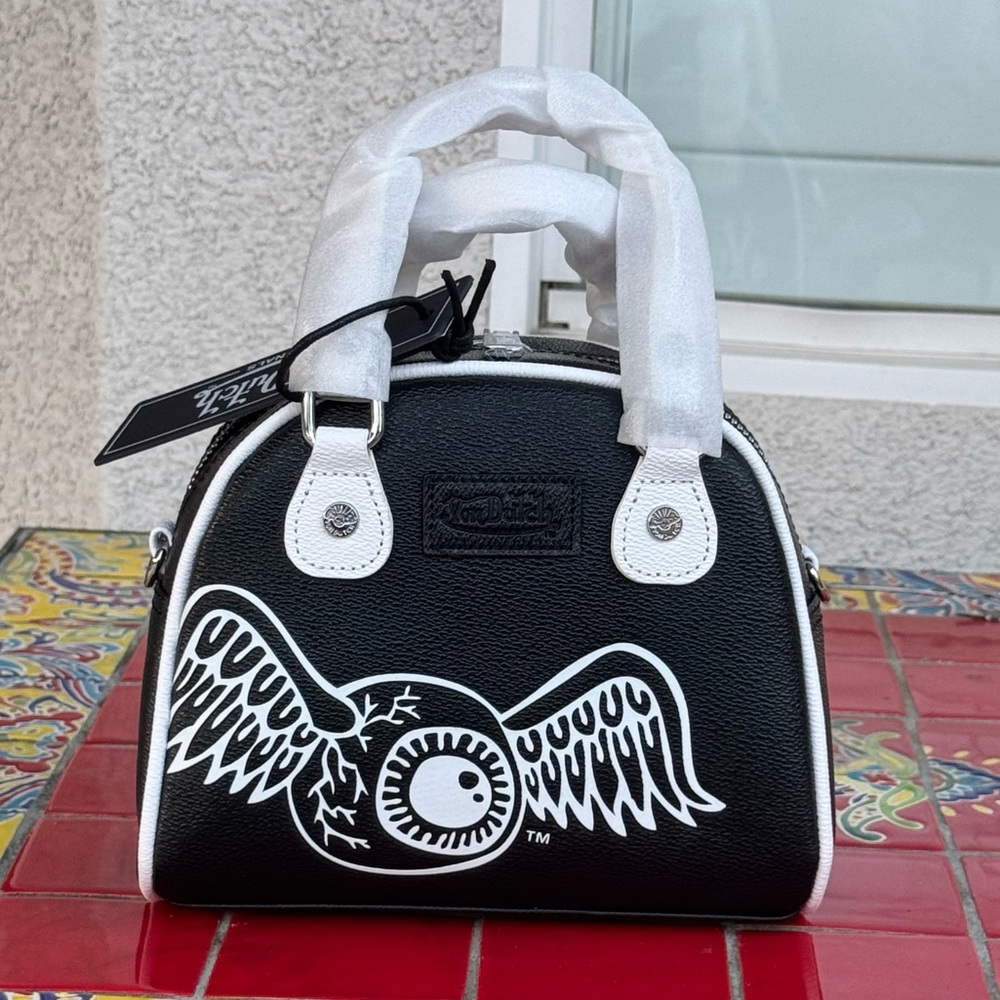 Von Dutch Black and White Cap and Bowling Bag Set NWT - Picture 5 of 8